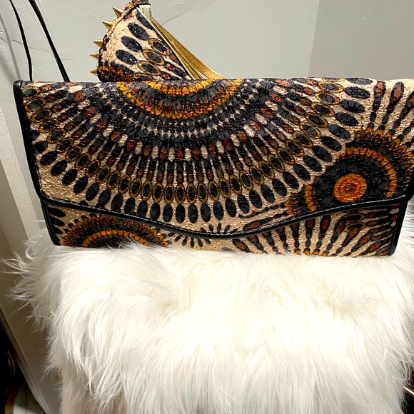 Matching Clutch To Black Fabric Shoe. - Picture 1 of 1